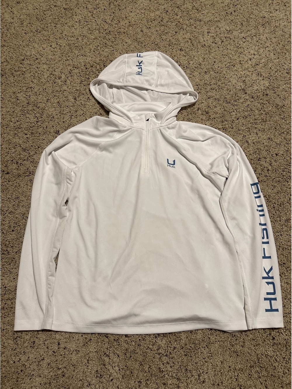 Huk Fishing White Long Sleeve Hooded Performance Shirt